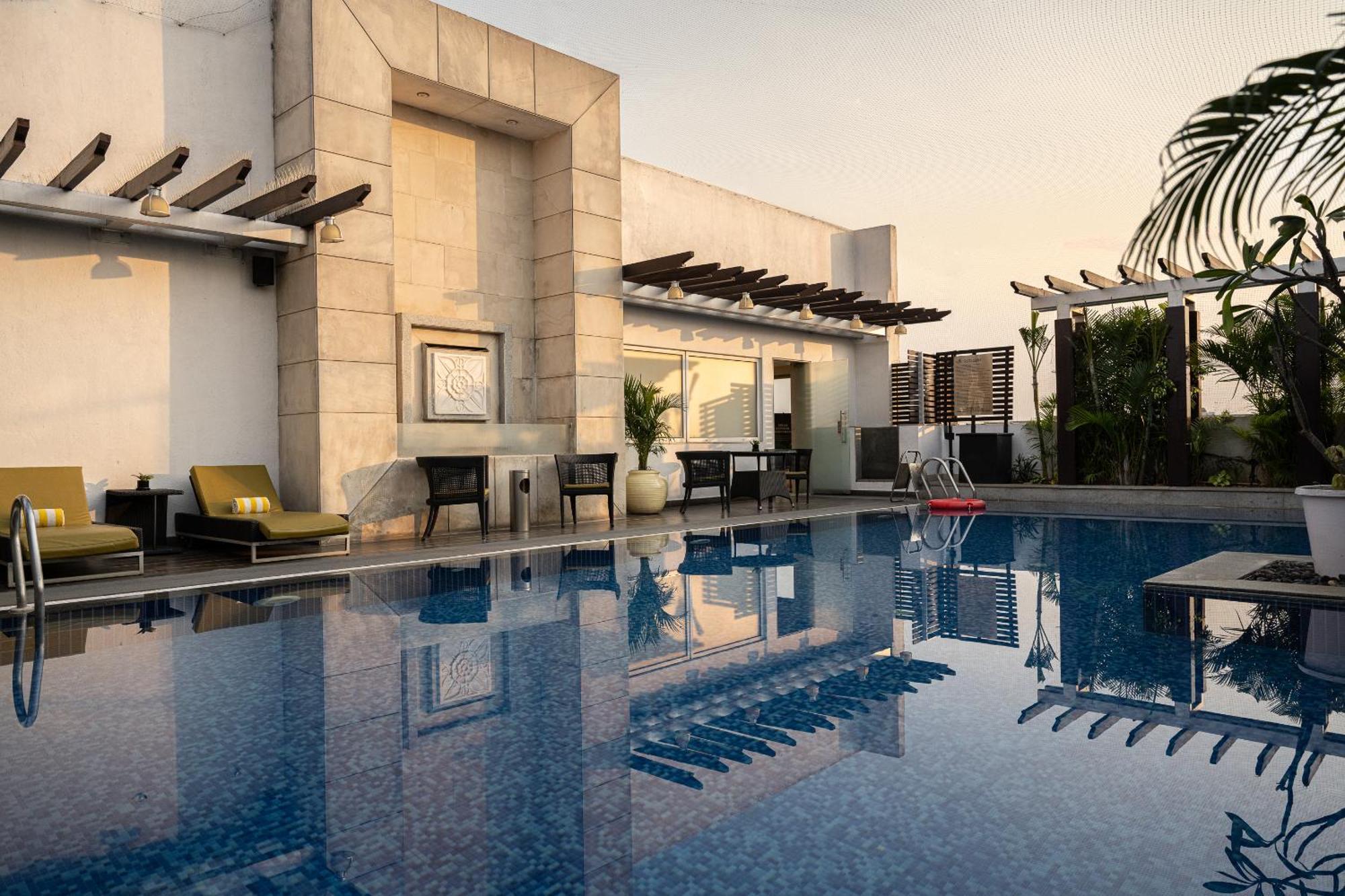 Lemon Tree Premier, Ulsoor Lake, Bengaluru Exterior foto